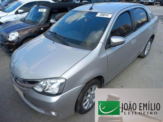 TOYOTA ETIOS SEDA 16/17