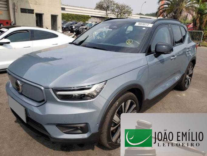 VOLVO XC40 21/21
