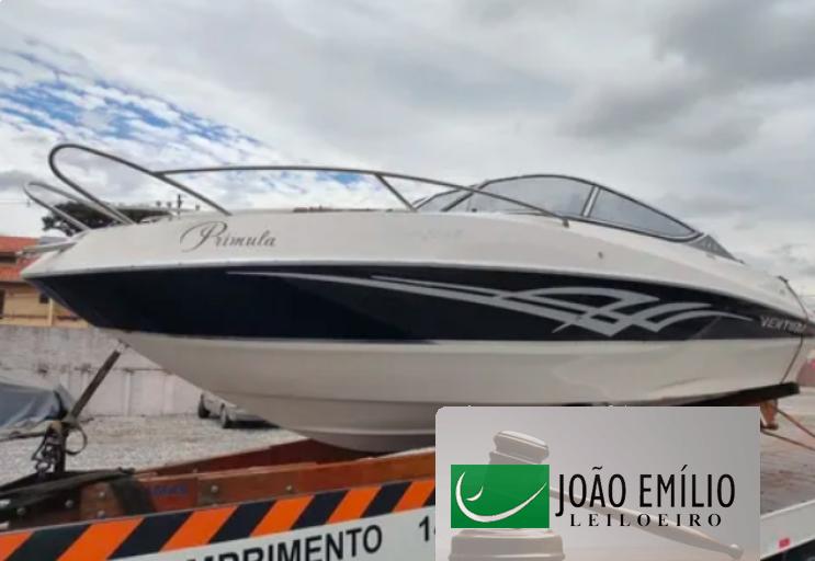LANCHA VENTURA 215 GASOLINA 2011