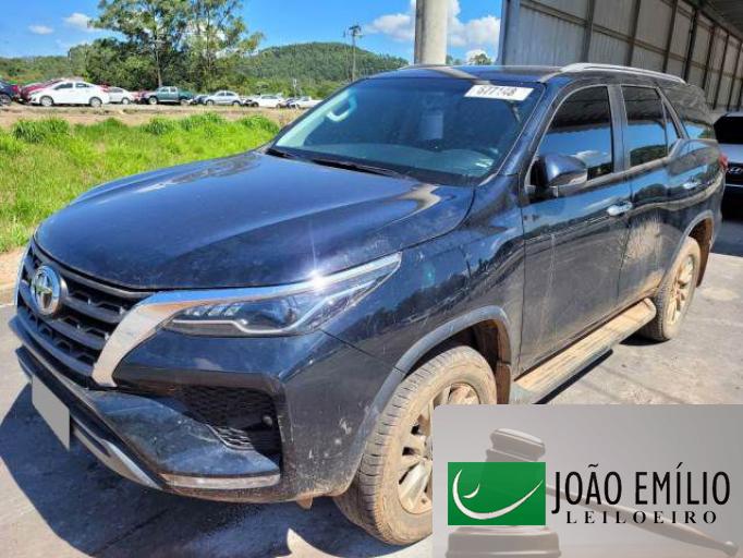 TOYOTA HILUX SW4 20/20