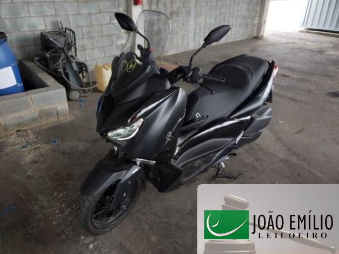 YAMAHA XMAX 22/22